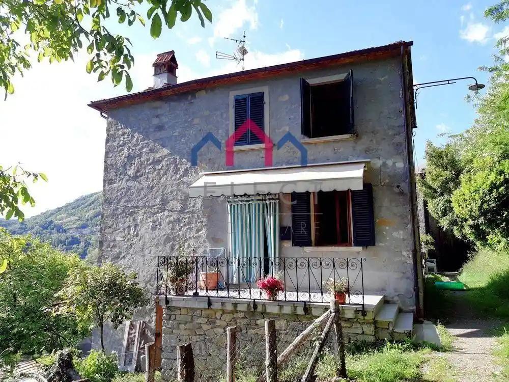 Casa indipendente in vendita a Bagni di Lucca