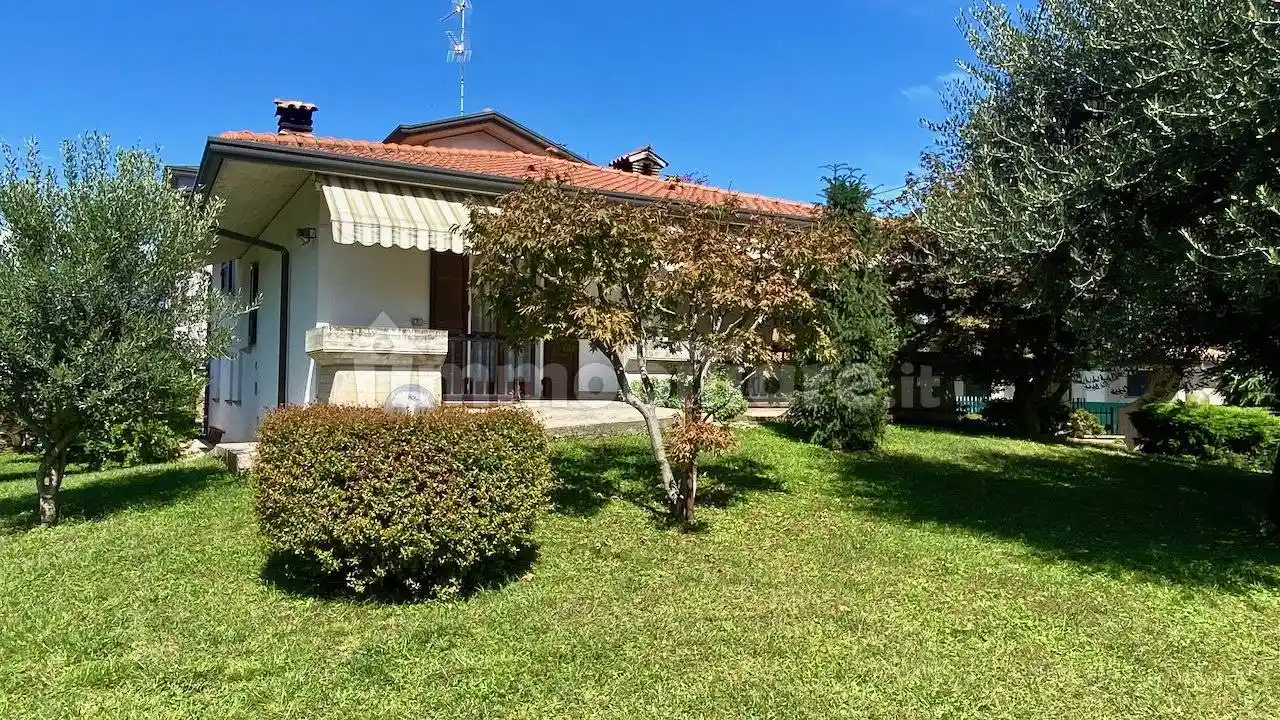 Villa in vendita a Bonate Sopra