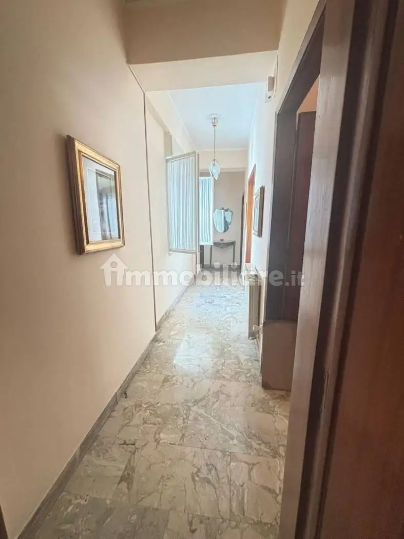 Palazzo - Edificio in vendita a Messina