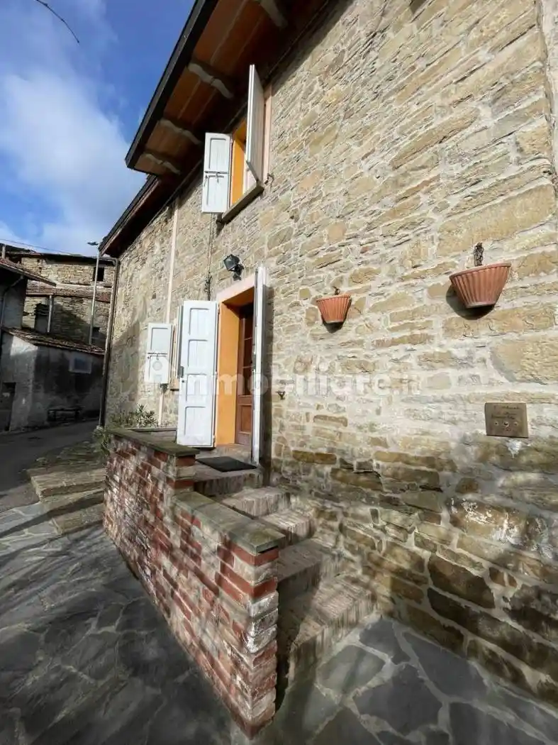 Trilocale boio, Varano de' Melegari - foto 2