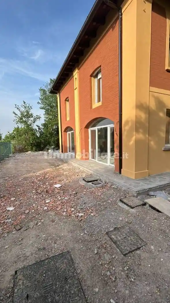 Casa indipendente in vendita a Bologna