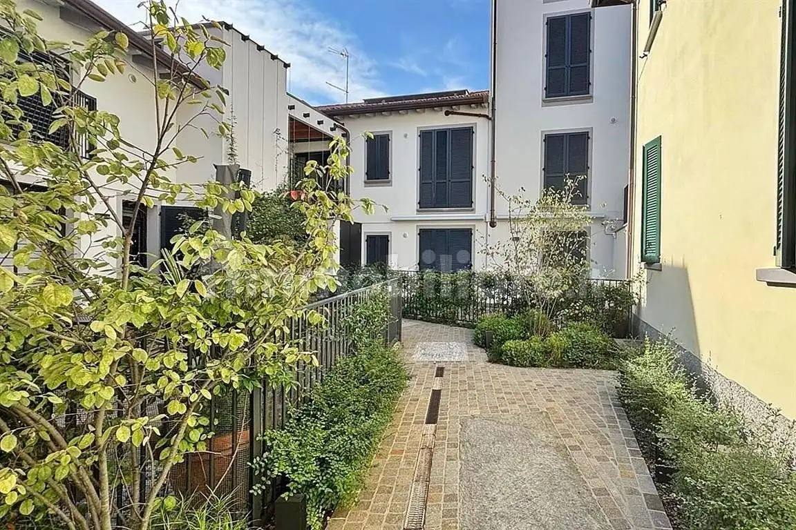 Appartamento in vendita a Vimercate