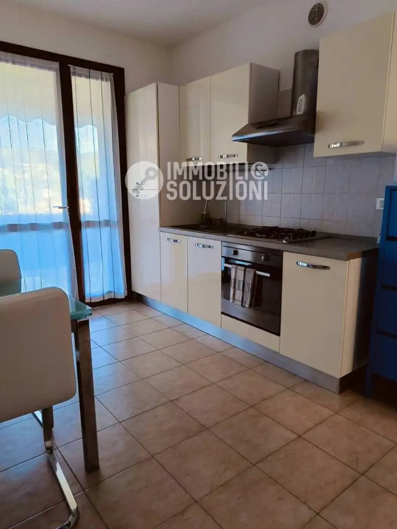 Bilocale via Molaria 7, Pieve Vecchia, Villaggio Sanghen, Manerba del Garda - foto 3