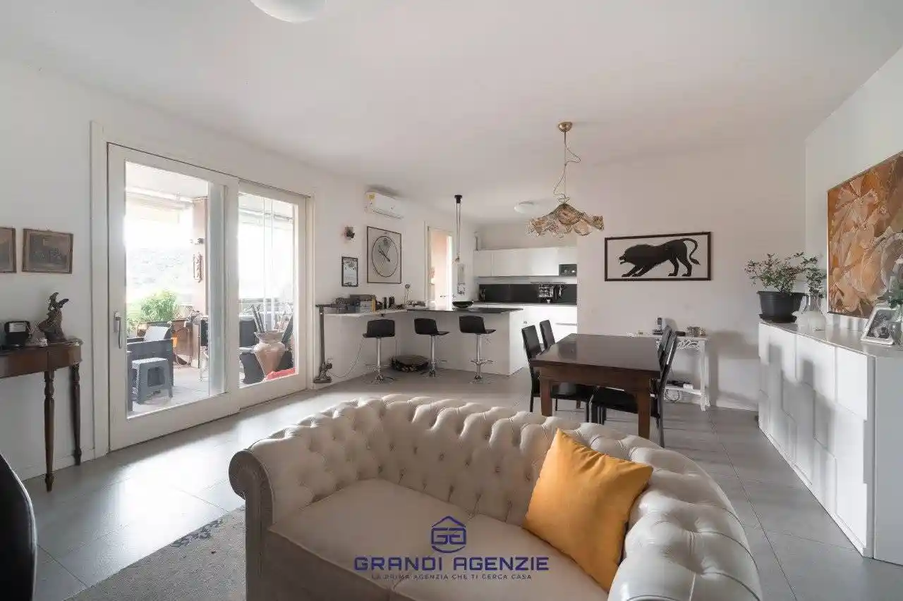 Appartamento in vendita a Costabissara