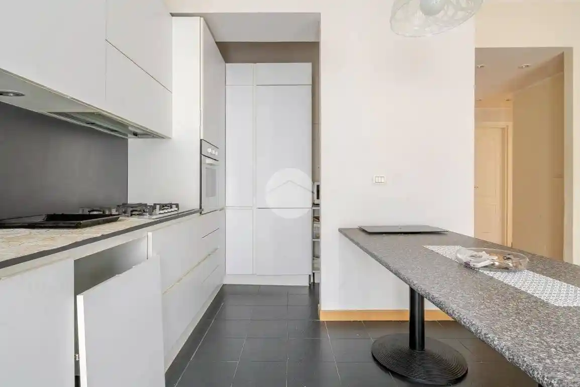 Trilocale via Privata Nicolò Alunno 10, Piazzale Siena, Milano - foto 4