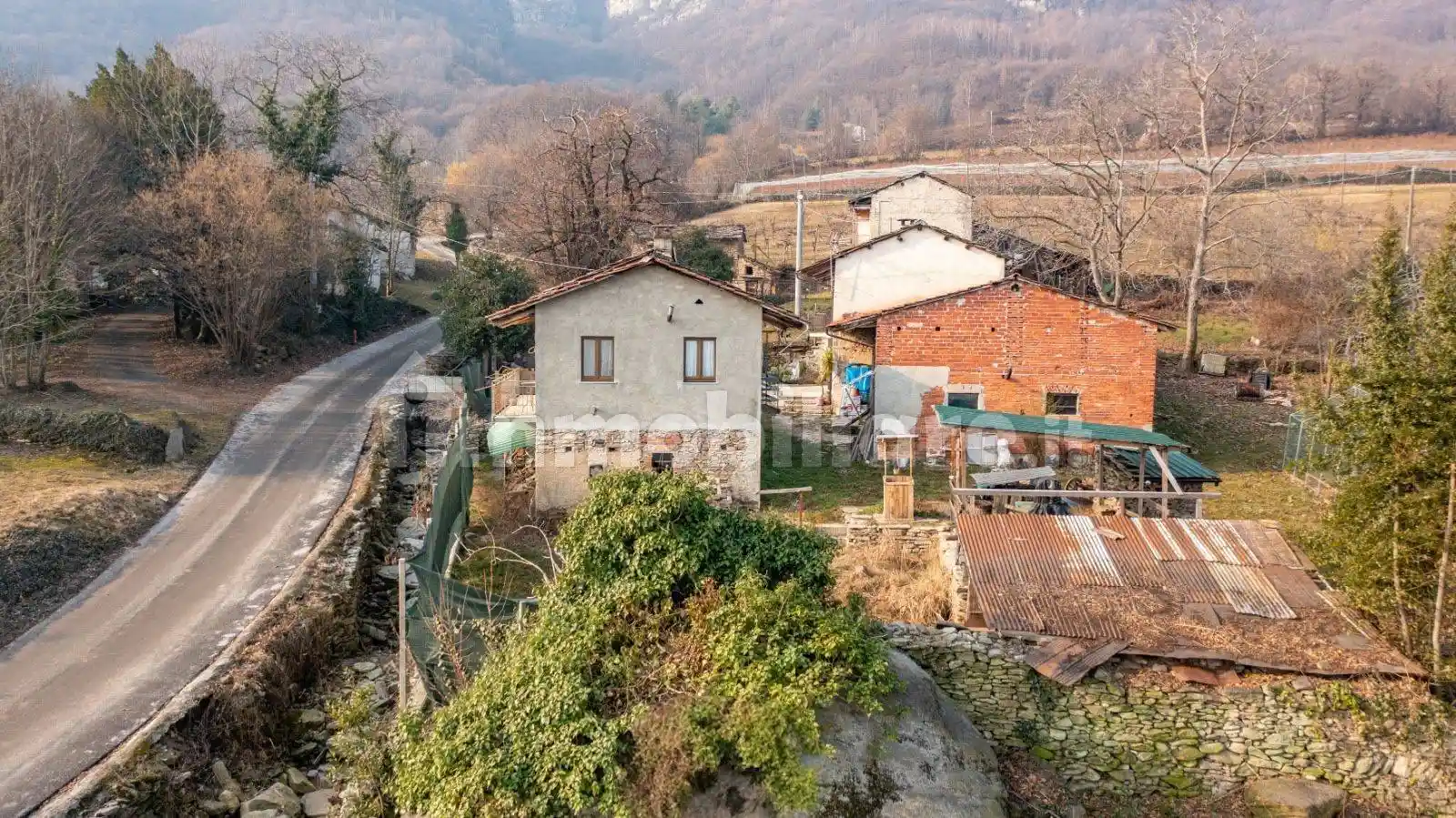 Terratetto unifamiliare via ai Monti 36, Envie - foto 3