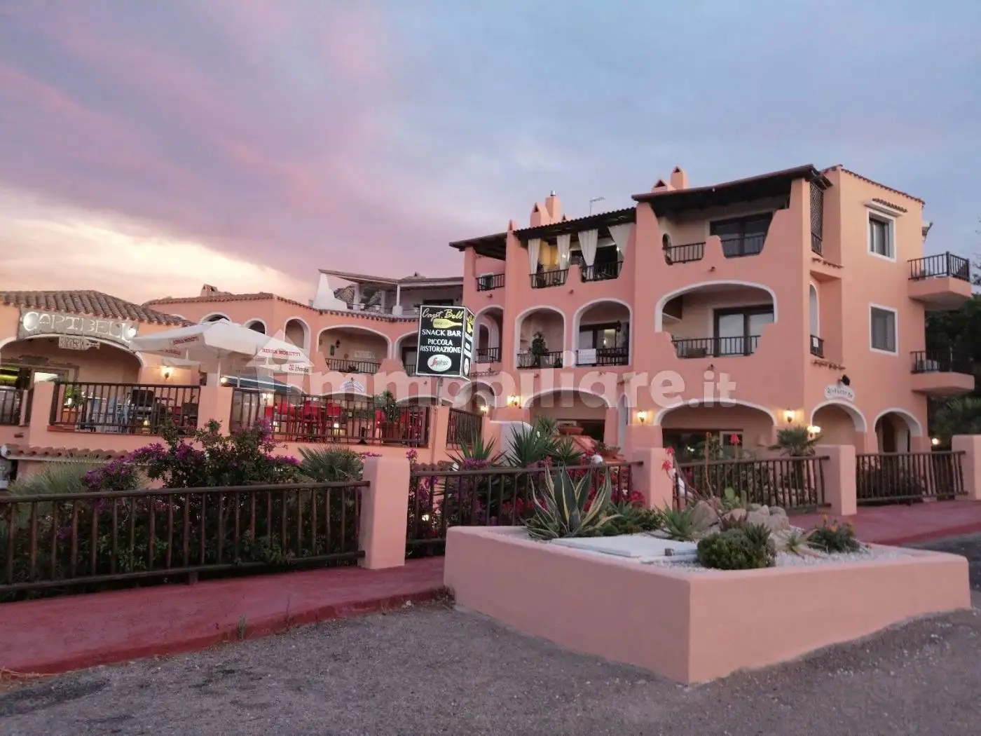 Appartamento in vendita a Arzachena