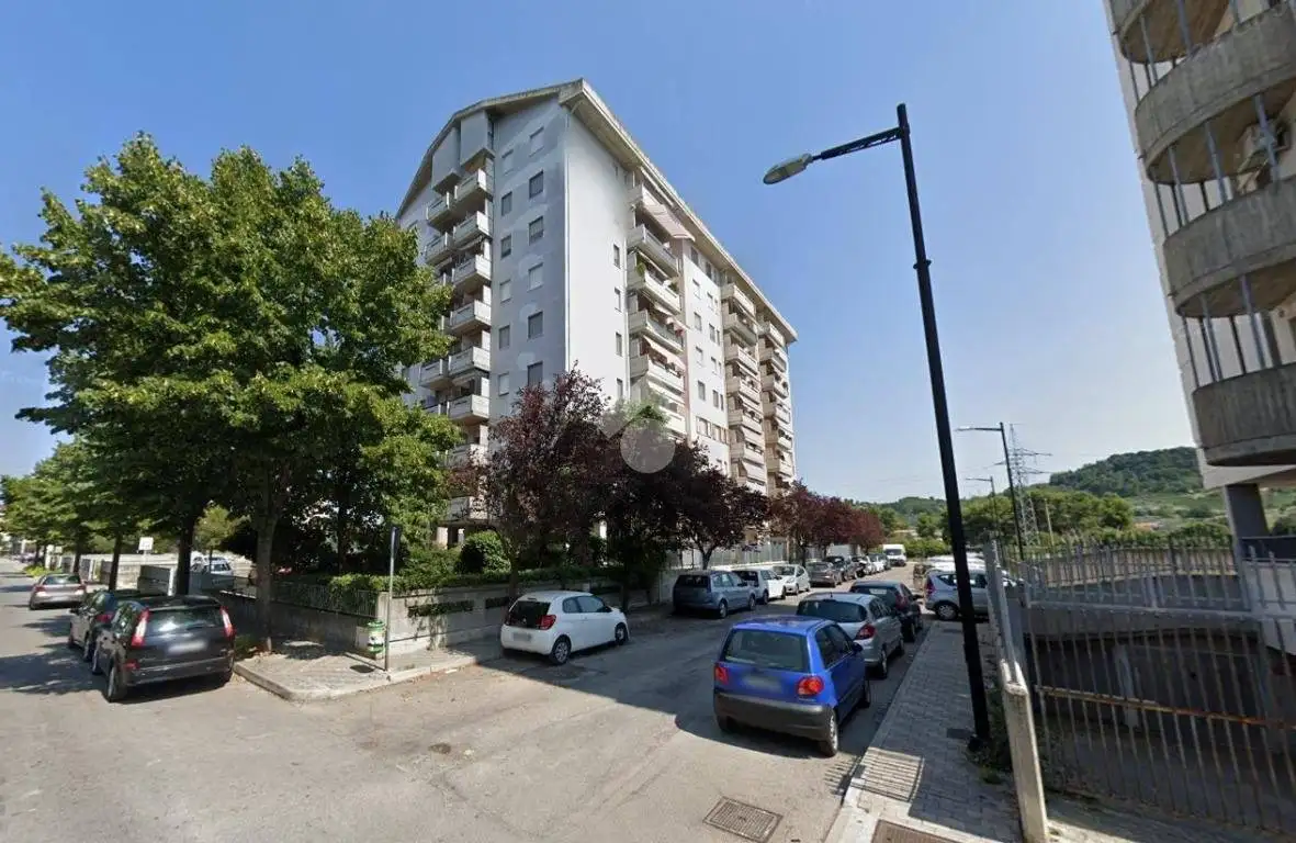 Appartamento in vendita a Pescara