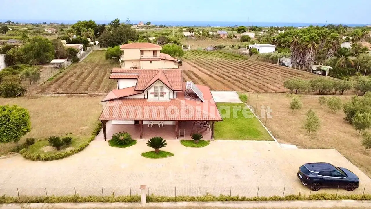 Villa in affitto a Partinico