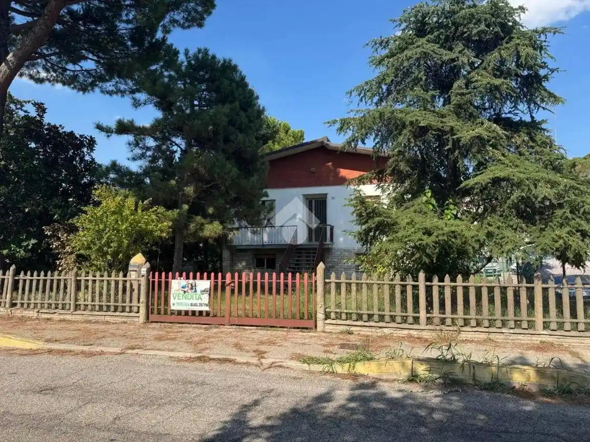 Casa indipendente in vendita a Lugo