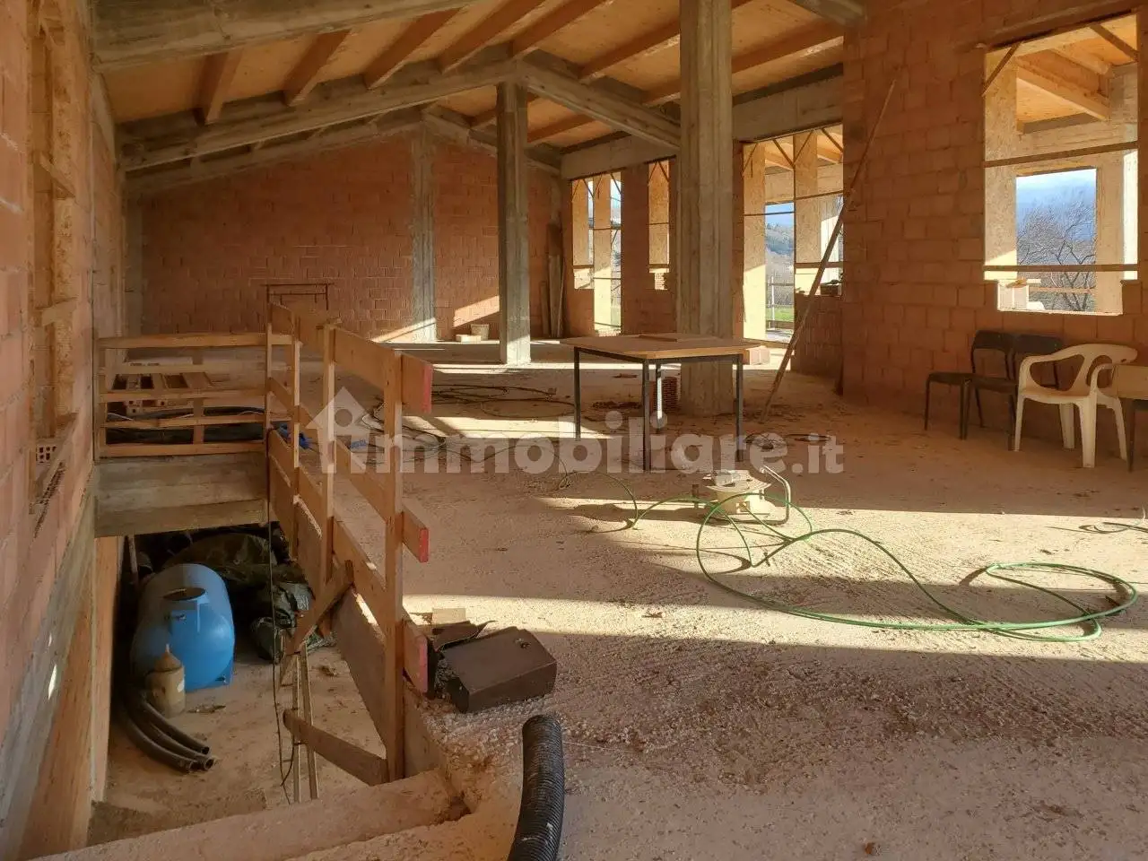 Villa unifamiliare 280 m², Capolona - foto 4