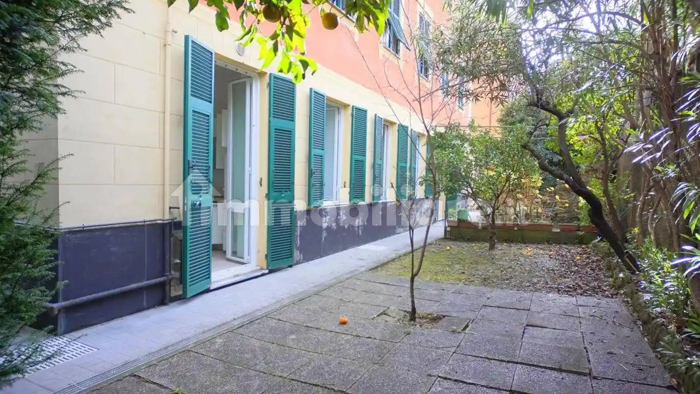 Appartamento in vendita a Genova