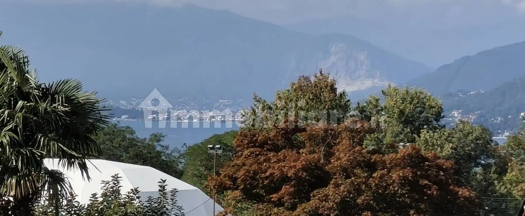 Appartamento in vendita a Brezzo di Bedero