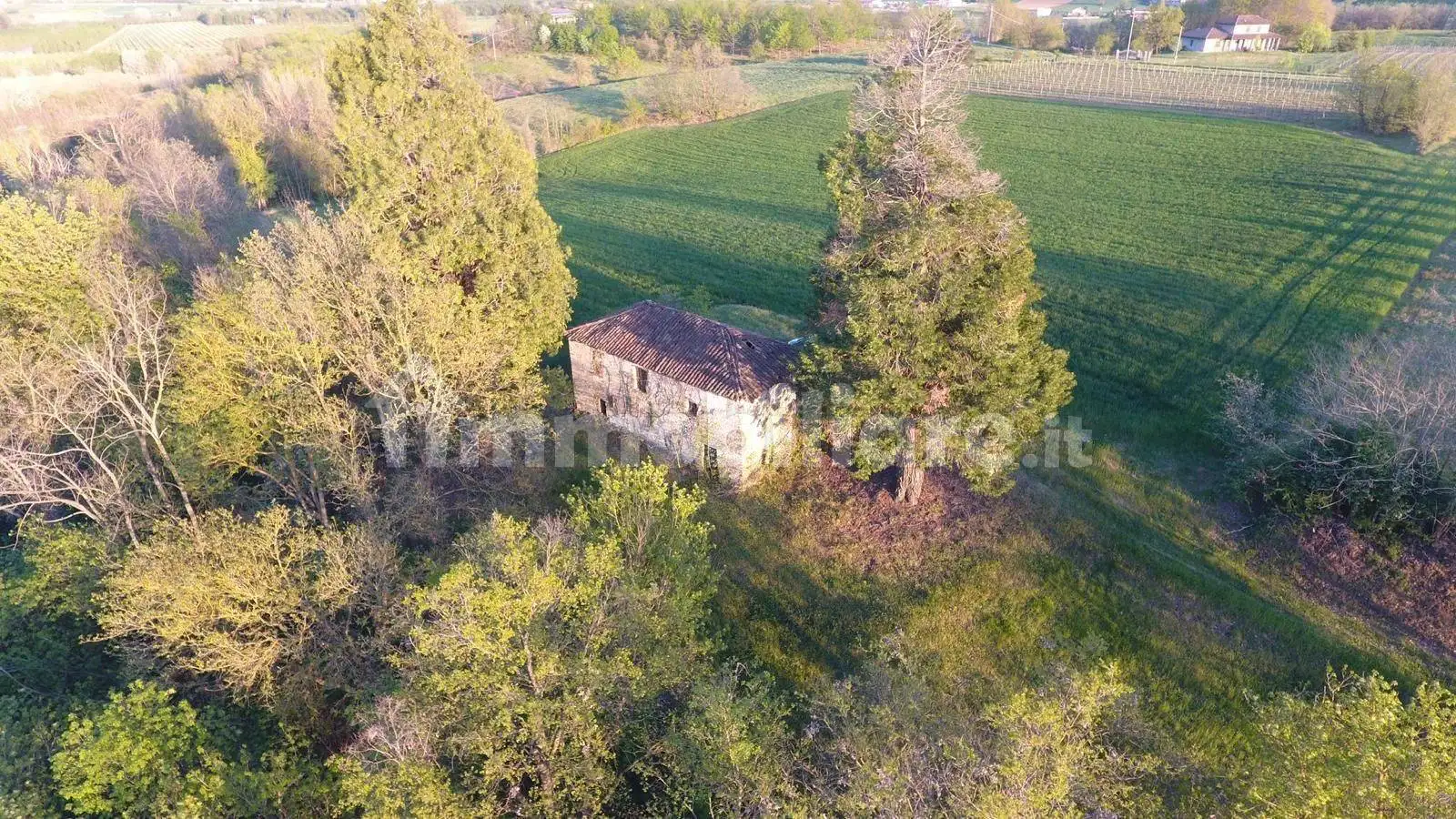 Rustico - Casale in vendita a Monastero Bormida