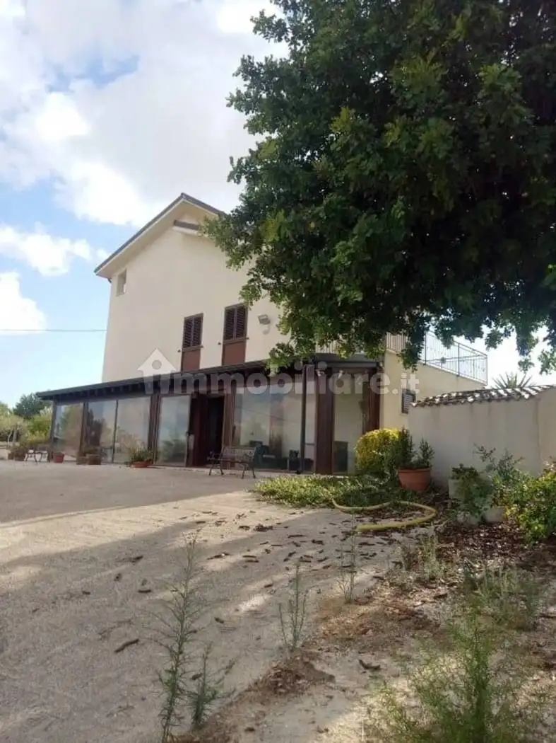 Villa in vendita a Santa Elisabetta