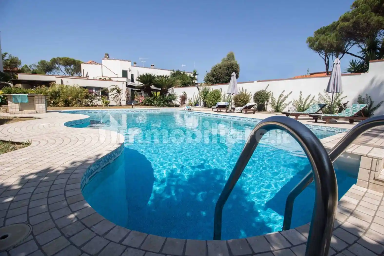 Villa in vendita a Livorno