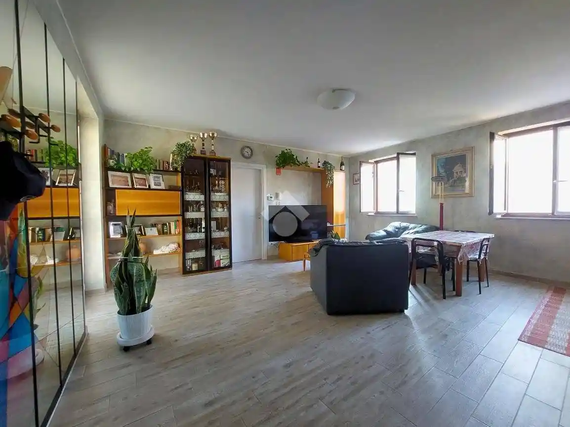 Appartamento in vendita a Vittuone