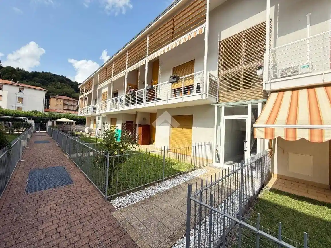 Appartamento in vendita a Olgiate Molgora