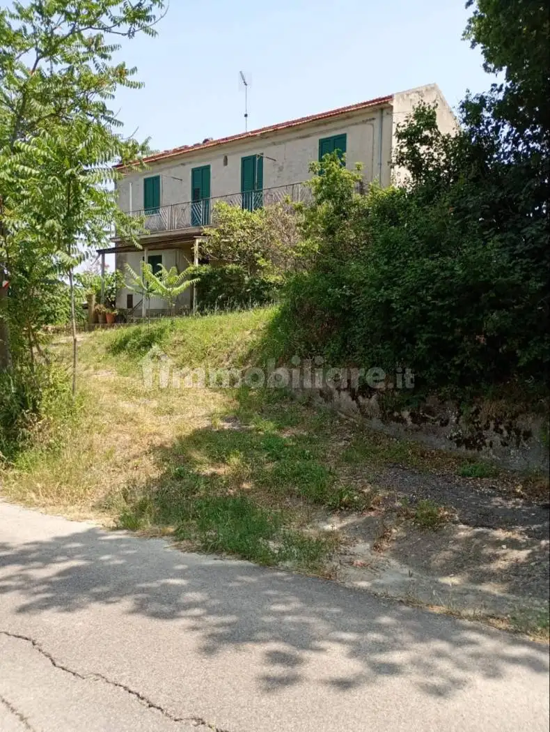 Rustico - Casale in vendita a Serramonacesca
