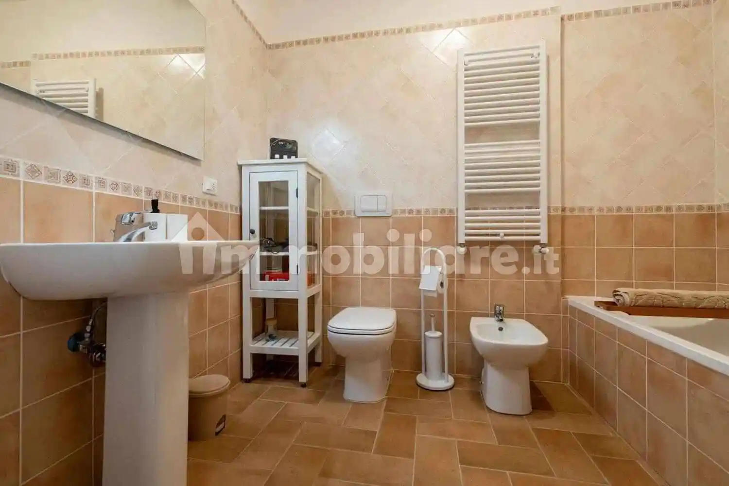 Trilocale via Santa Maria Egiziaca, 4, Sacrario - Piazza della Rocca, Viterbo - foto 2