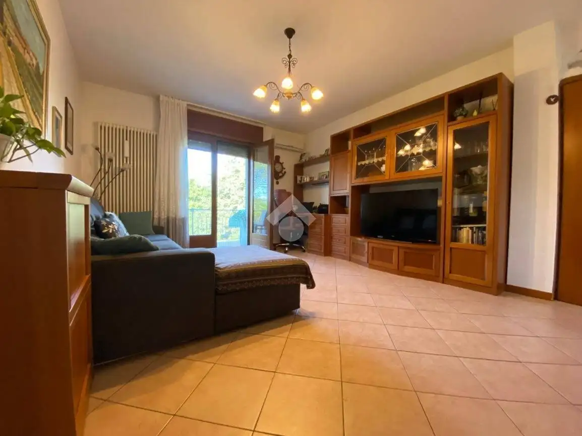 Quadrilocale via Aldo Moro 4, Centro, Castello di Godego - foto 2