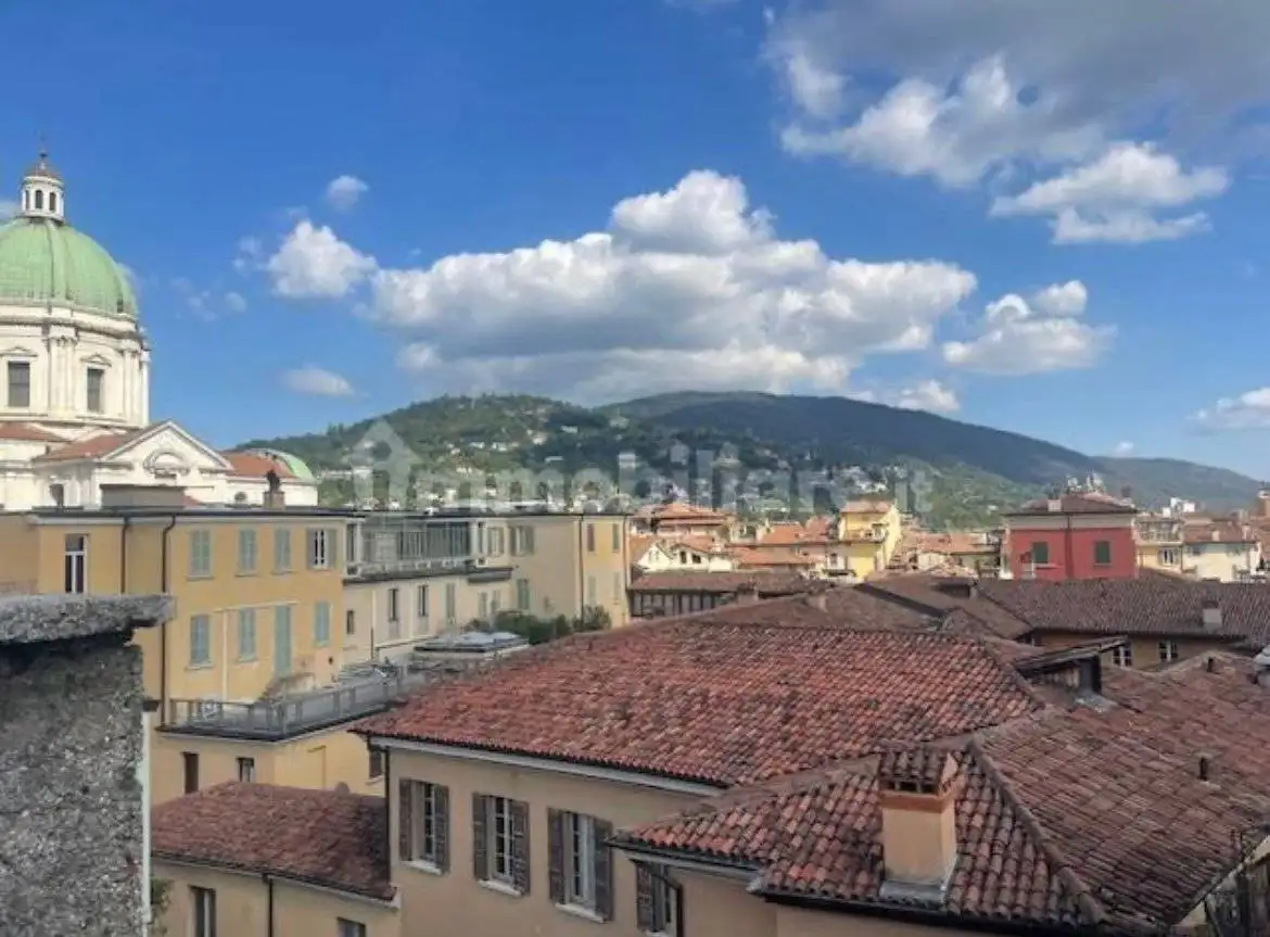 Appartamento in vendita a Brescia