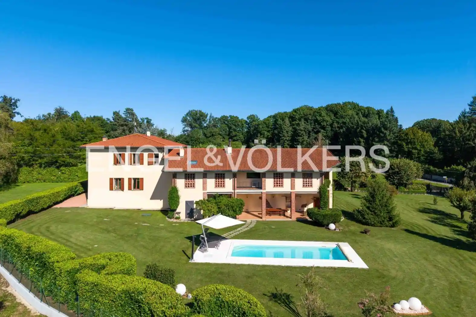 Rustico - Casale in vendita a Venegono Superiore