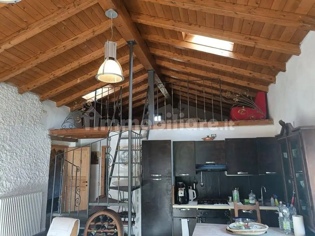 Terratetto unifamiliare 135 m², ottimo stato, Molina, Faggeto Lario - foto 5