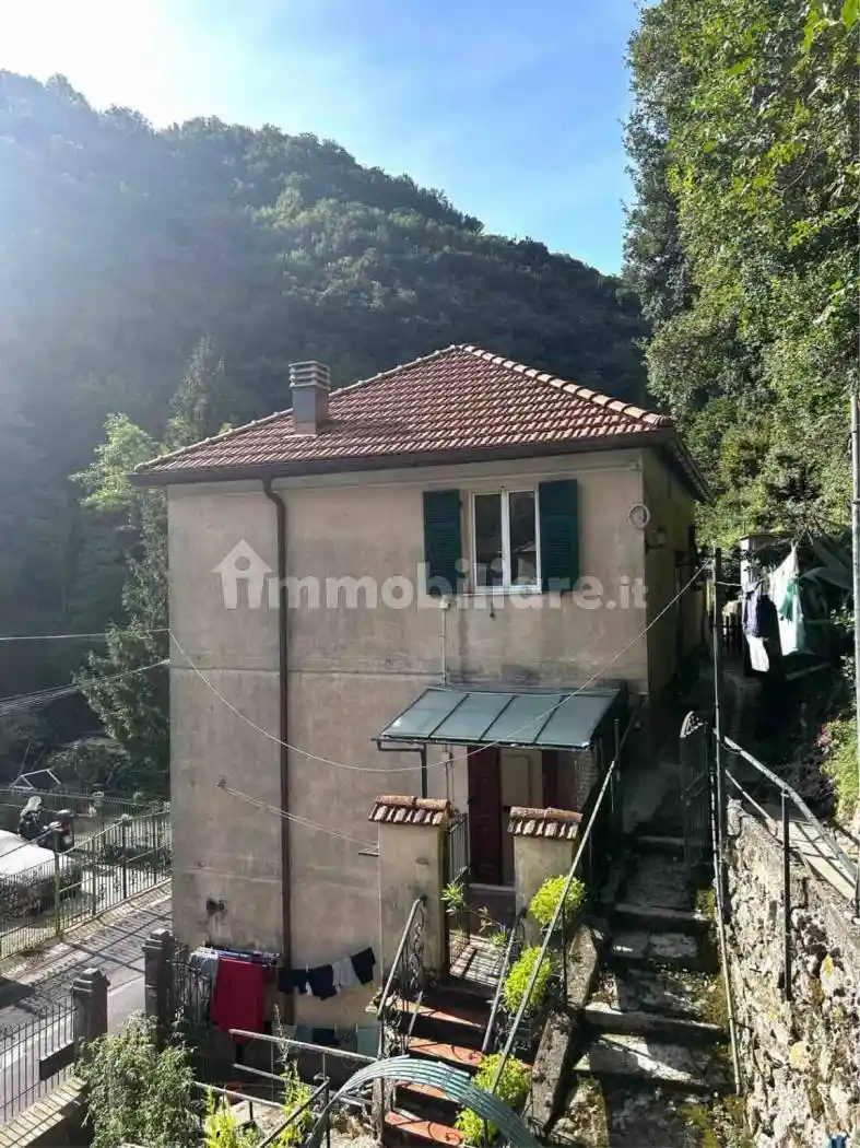 Appartamento in vendita a Genova