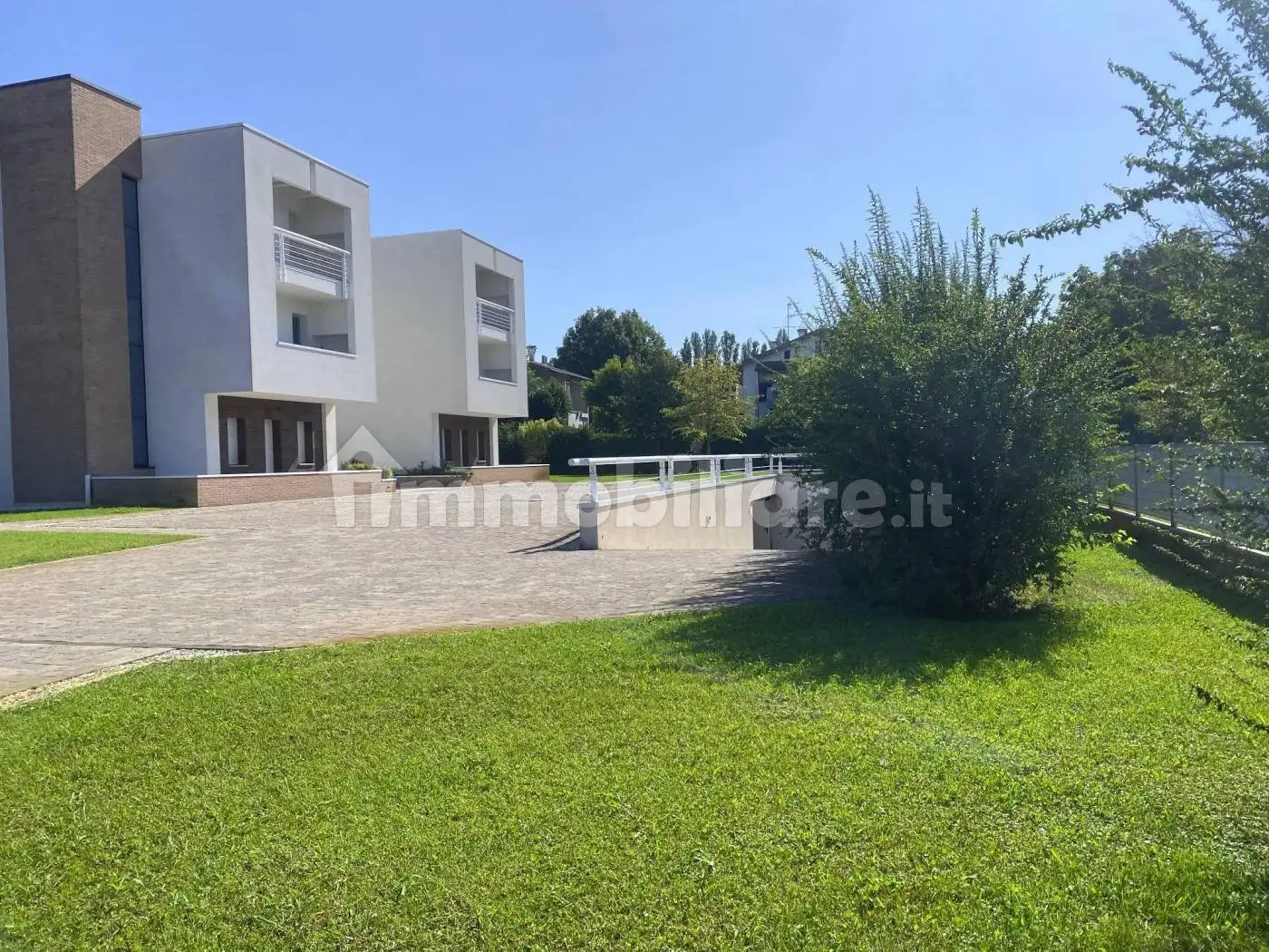 Monolocale via Ugo Lenzi 10, Centro, Budrio - foto 4