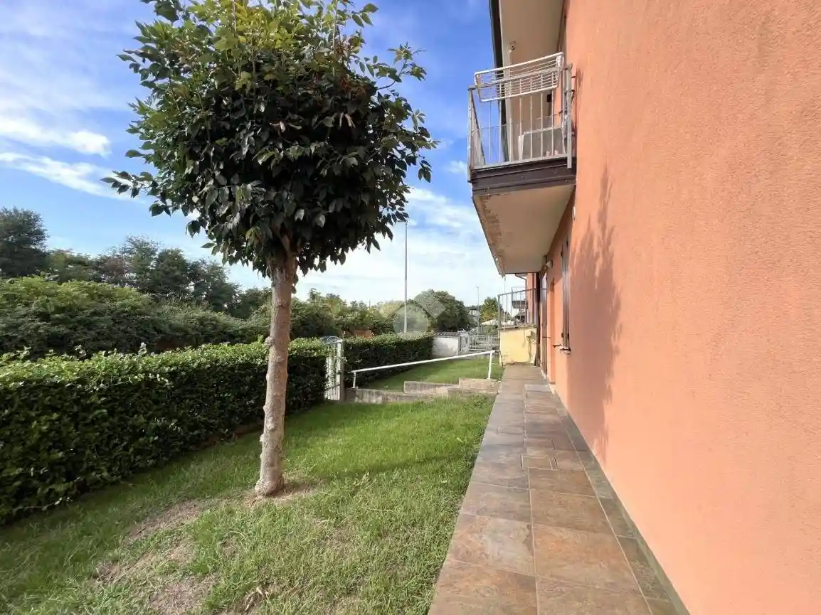 Trilocale via Grazia Deledda 39, Asola - foto 4