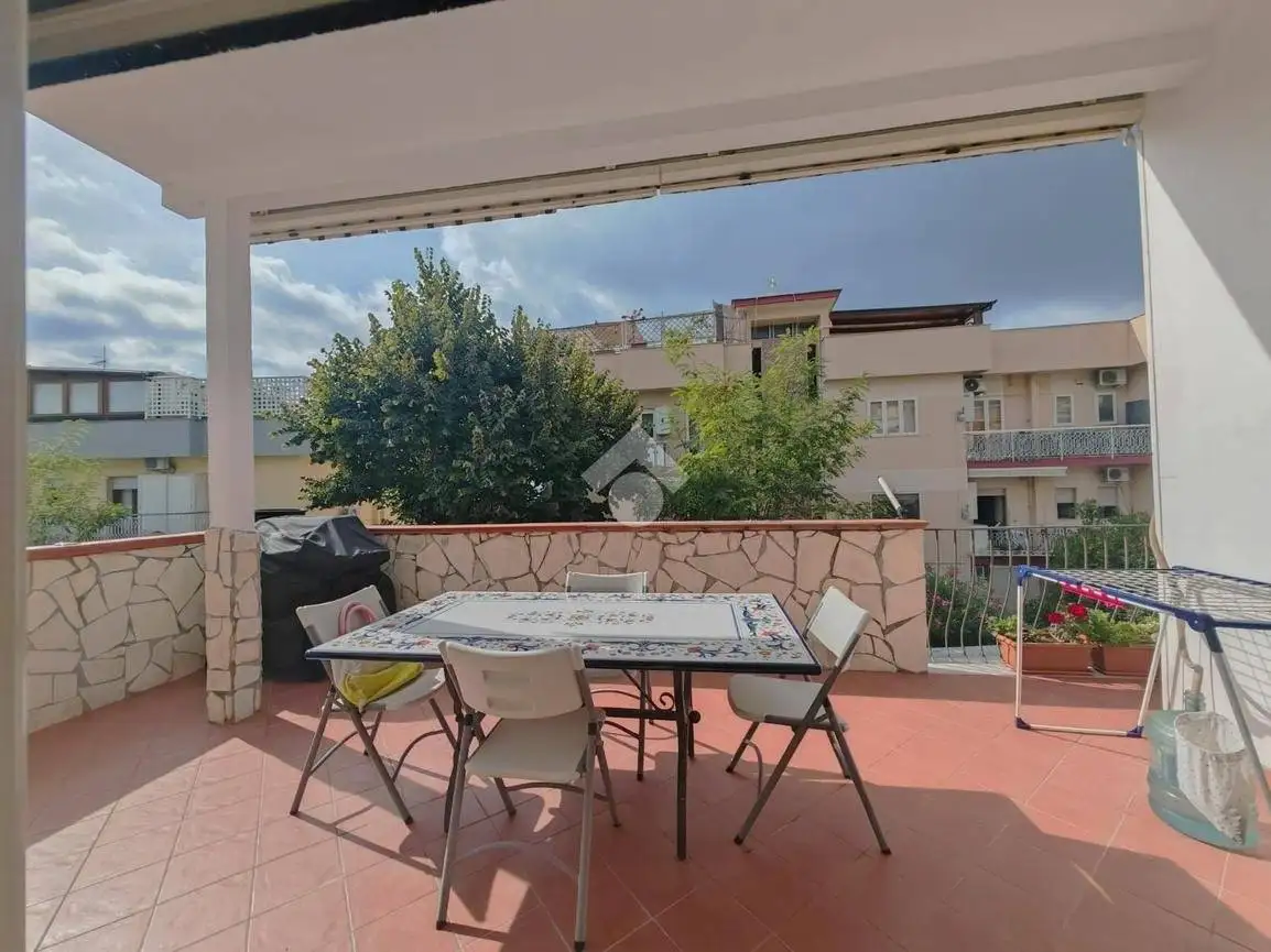 Appartamento in vendita a Pozzuoli