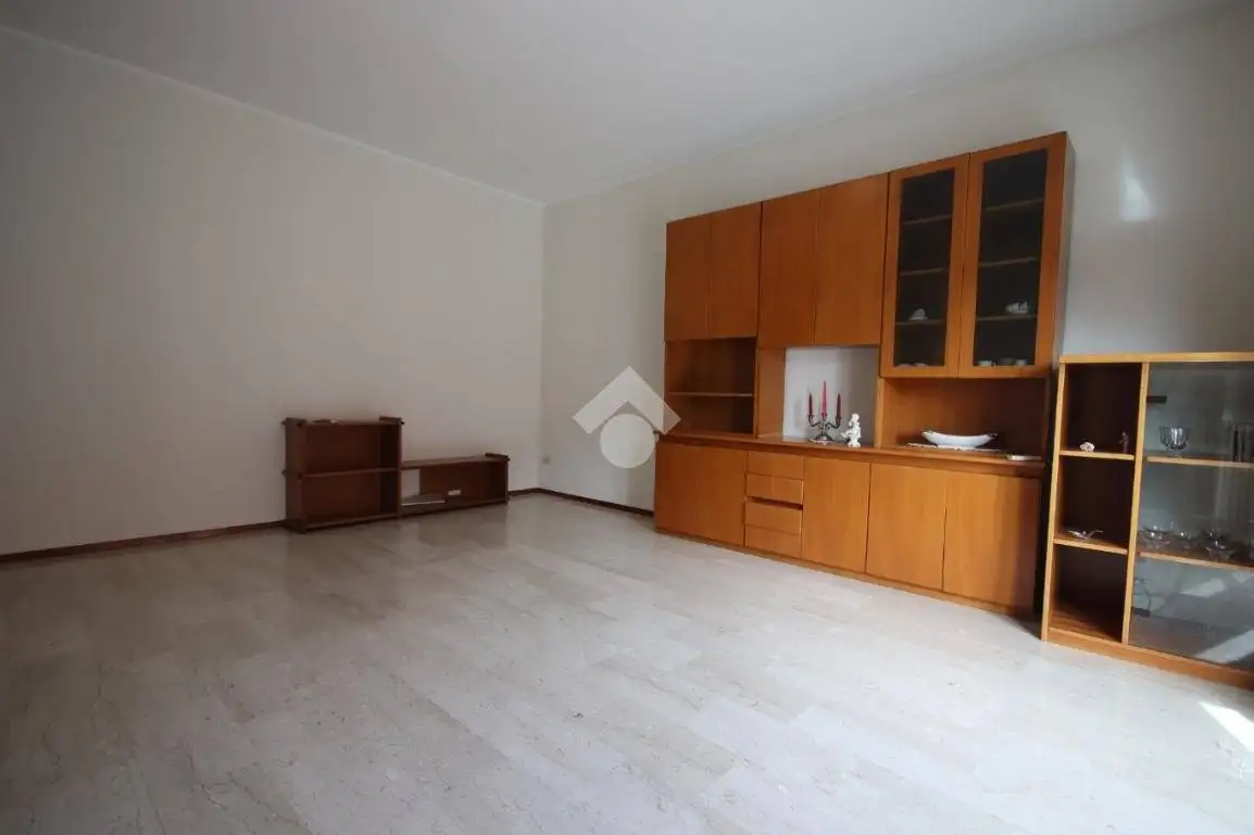 Trilocale via Ferrari 11, Centro, Barzanò - foto 4