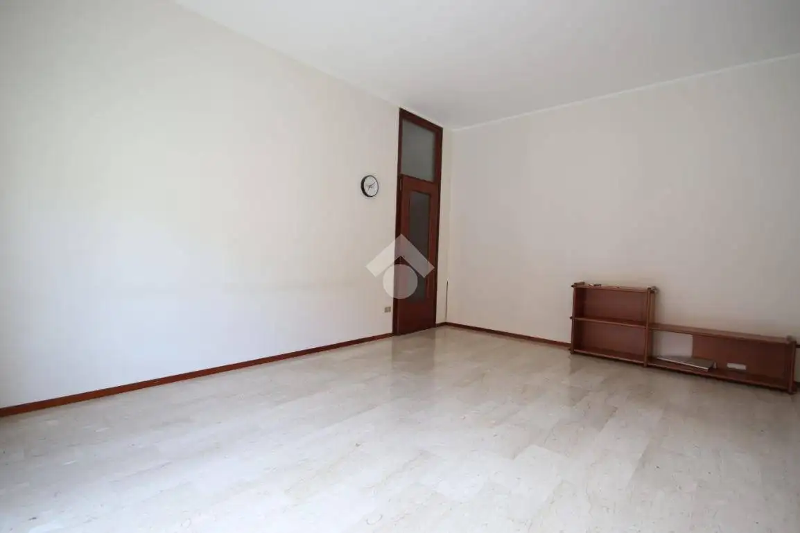 Trilocale via Ferrari 11, Centro, Barzanò - foto 5