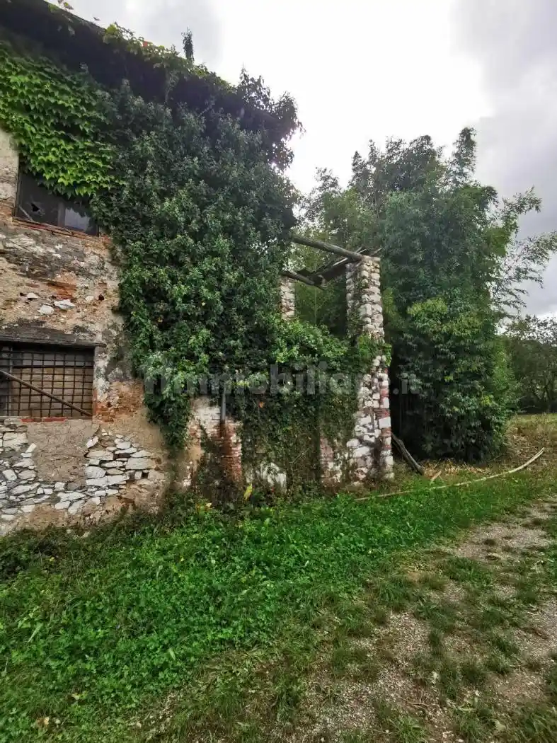 Casa colonica via della Chiesa di Gattaiola, Fagnano - Meati, Lucca - foto 3