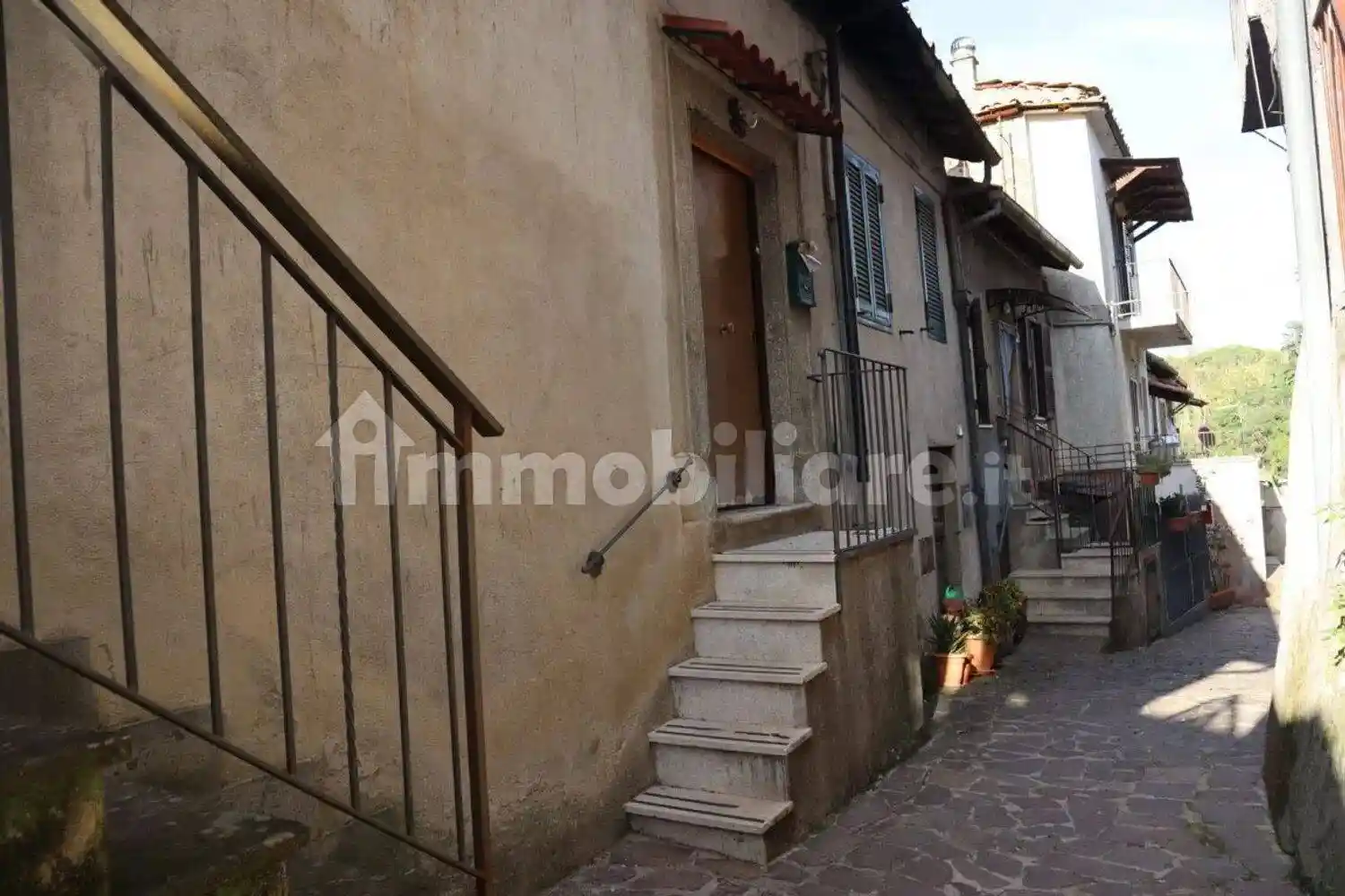 Appartamento in vendita a Bassano Romano