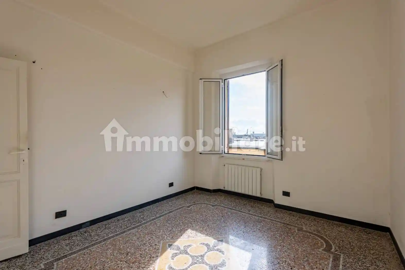 Trilocale salita di San Nicolosio, Carmine, Genova - foto 5