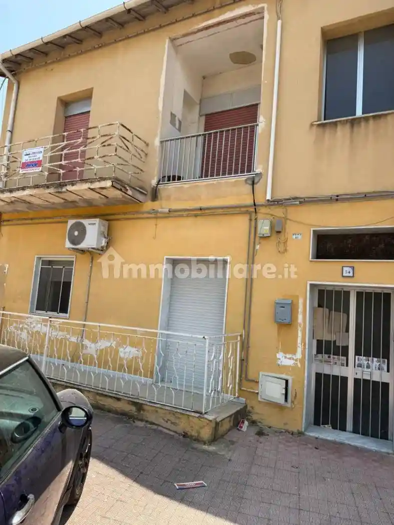 Palazzo - Edificio in vendita a Gela