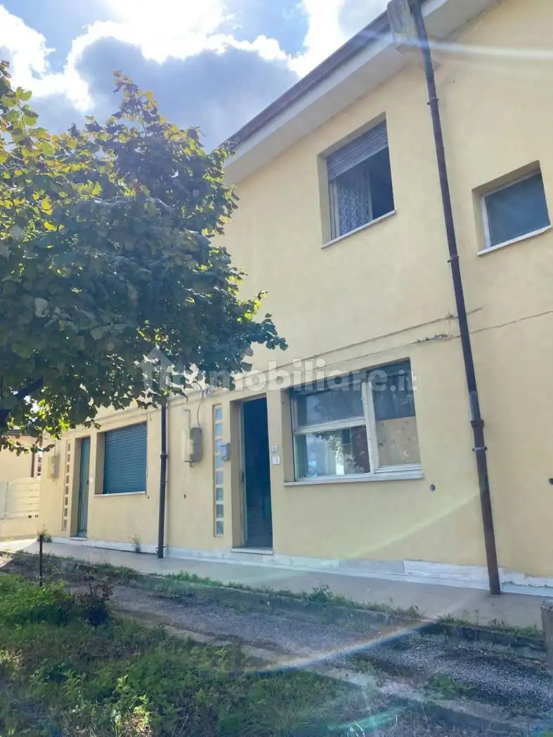 Appartamento in vendita a Castelvetere sul Calore