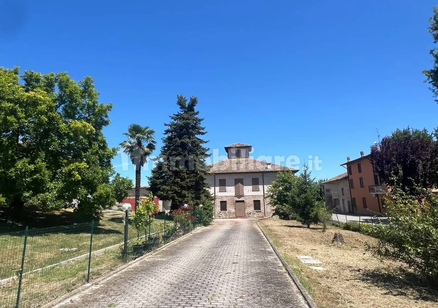 Casa indipendente in vendita a Reggio Emilia