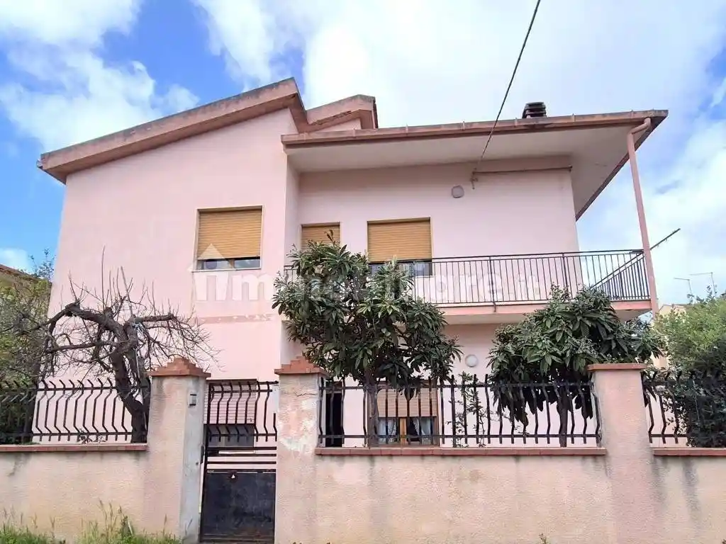 Villa in vendita a Carbonia