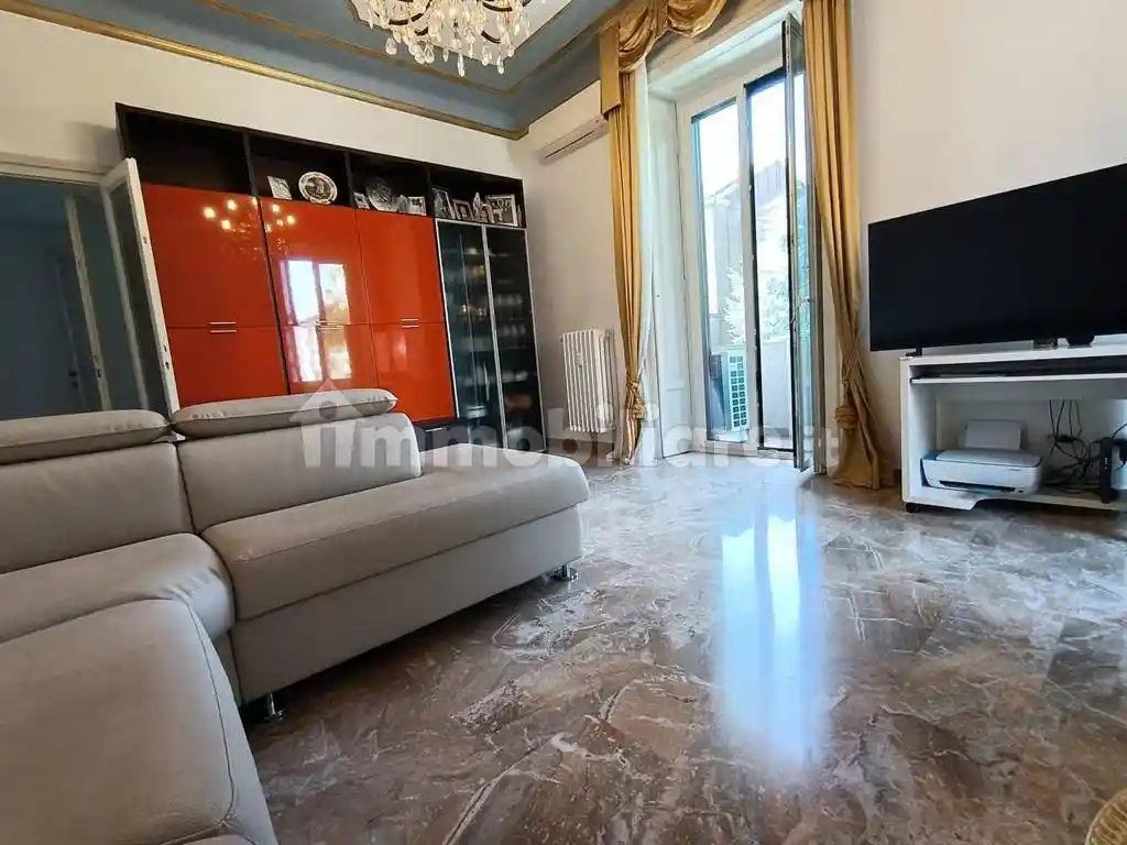 Trilocale ottimo stato, secondo piano, Porta Vittoria, Milano - foto 3