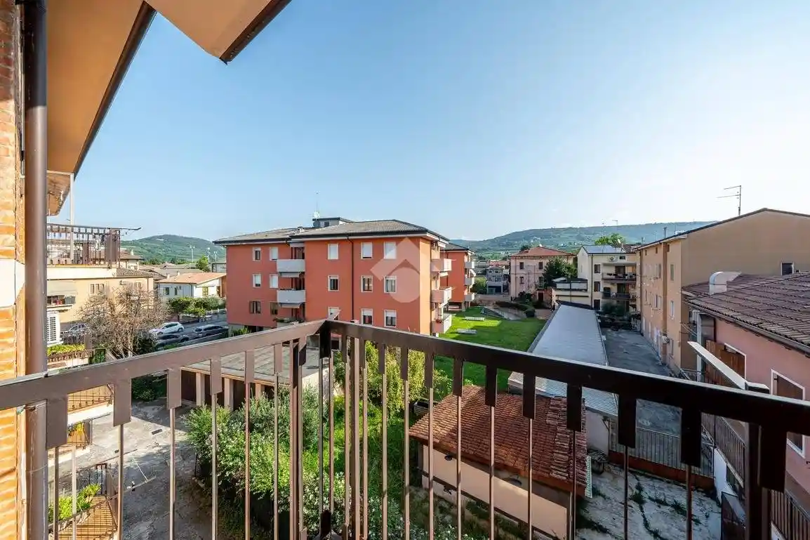 Quadrilocale via Della Prateria 2, Montorio, Verona - foto 2