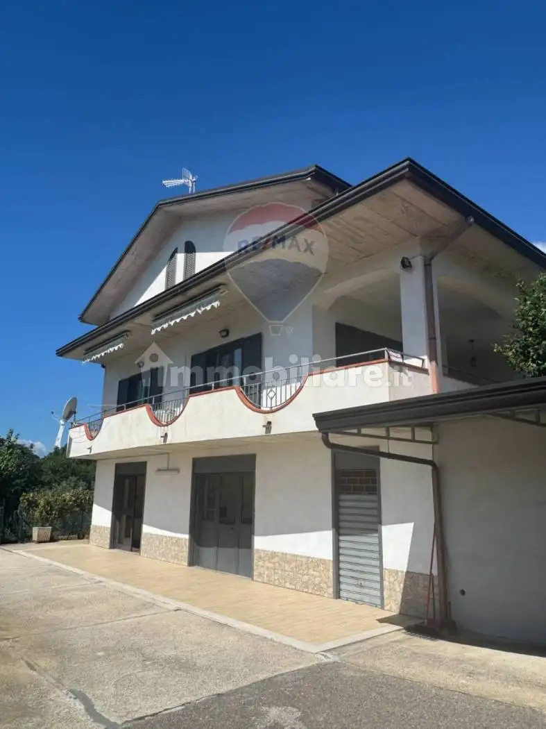 Casa indipendente in vendita a Castelvenere