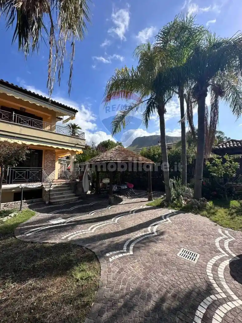 Villa in vendita a Sperlonga