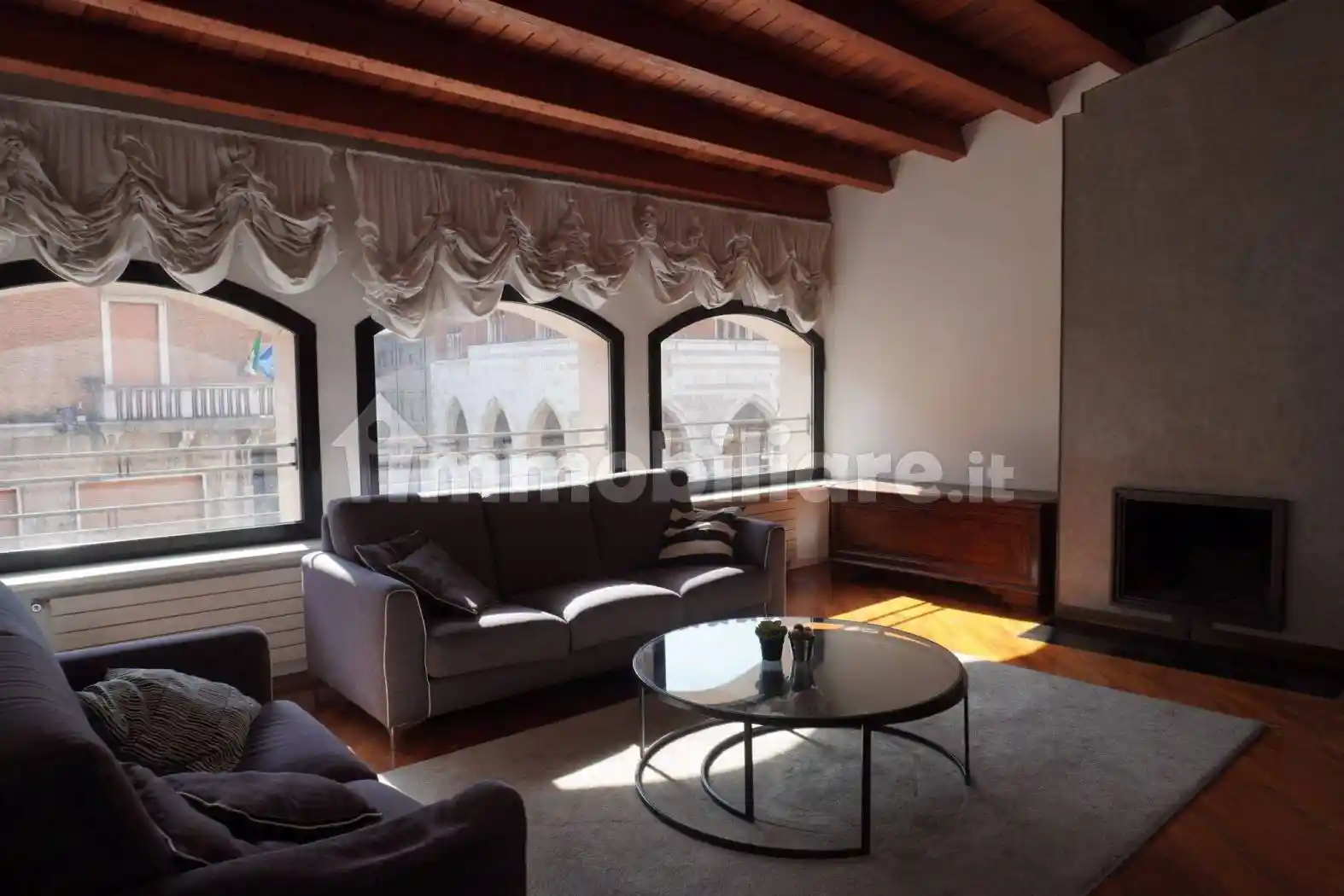 Mansarda piazza dei Cavalli, Centro Storico, Piacenza - foto 2