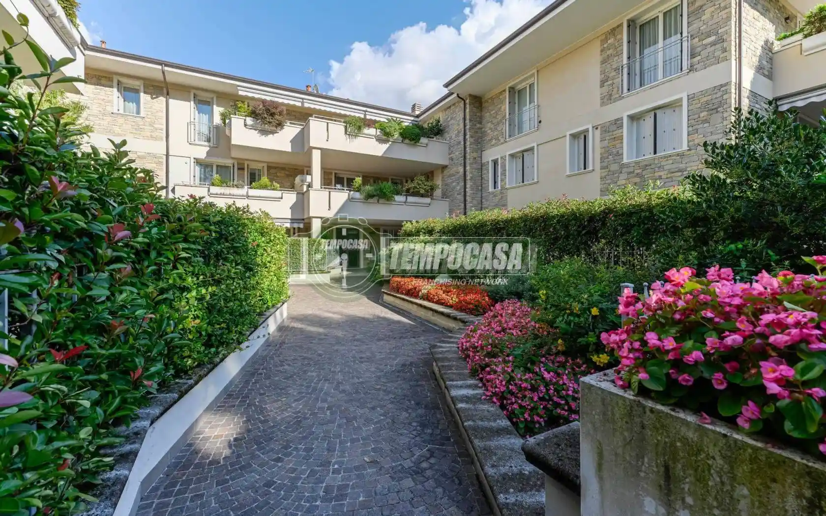 Appartamento in vendita a Vimercate