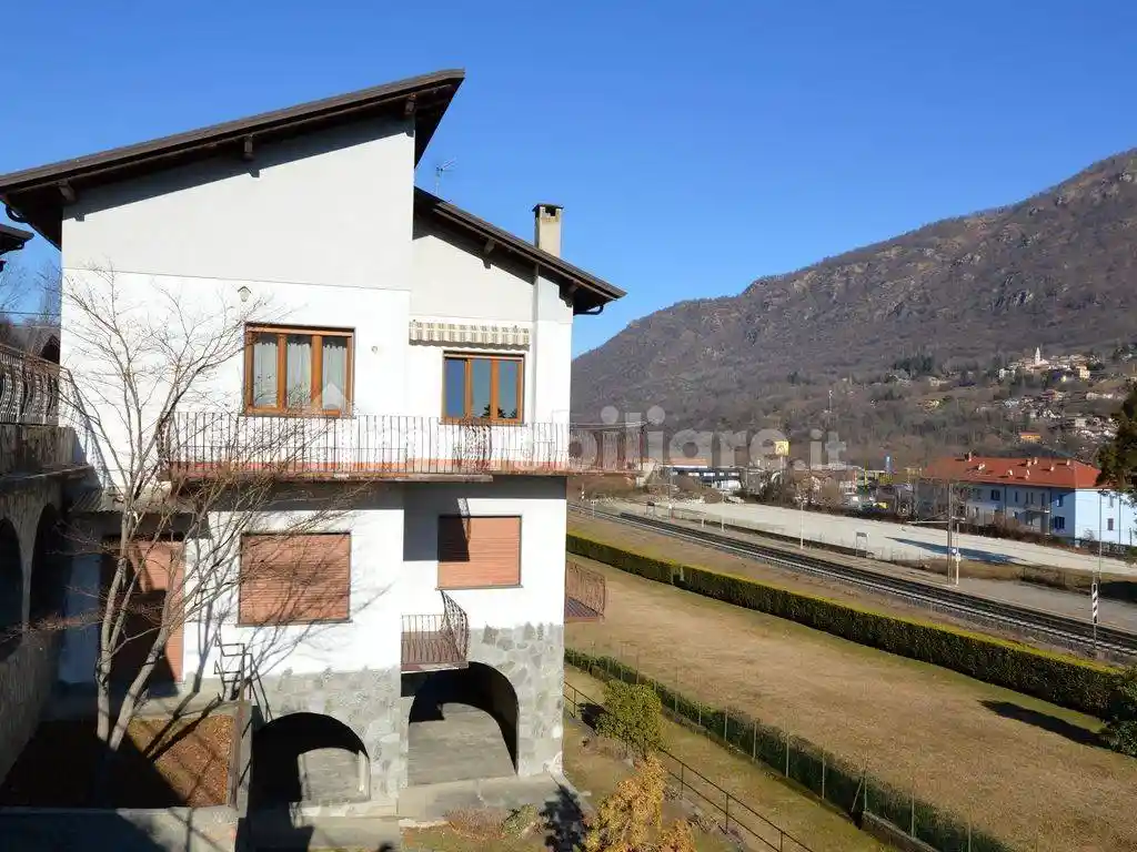 Villa in vendita a Omegna