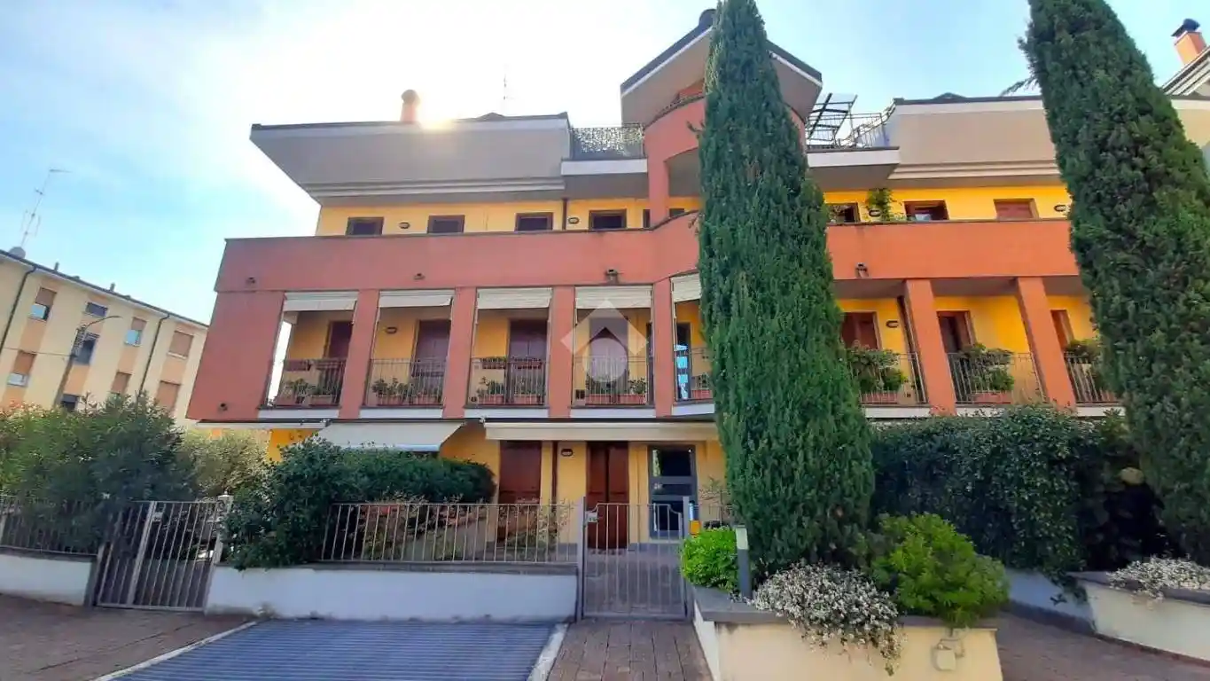 Appartamento in vendita a Senago