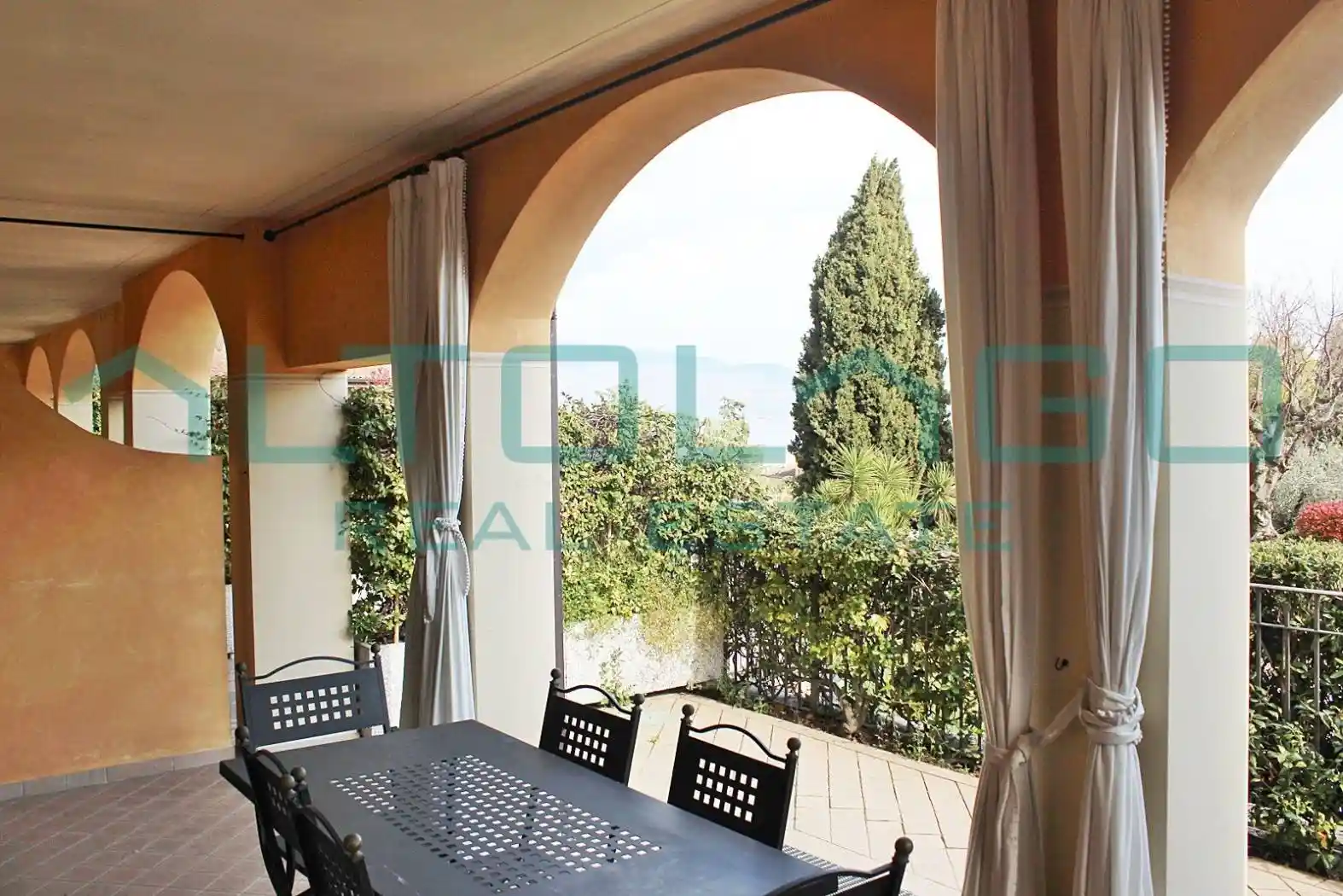 Appartamento in vendita a Gardone Riviera